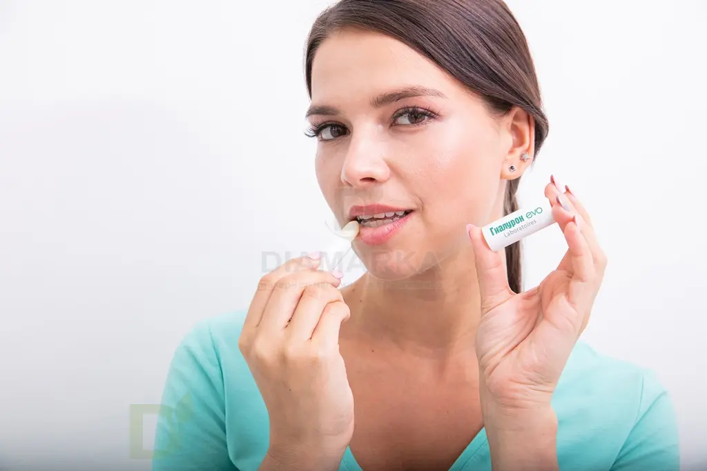 Гигиеническая помада Гиалурон EVO Моментальное увлажнение, 2,8 г в Уфе